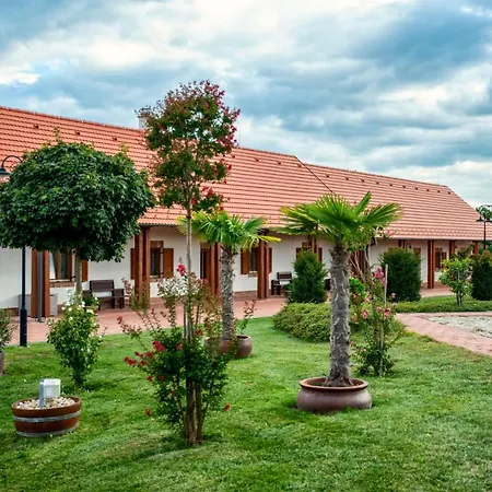 Bocor Fogado Bed & Breakfast *